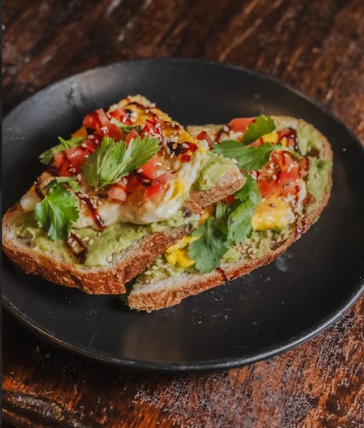 Avocado Toast w Egg